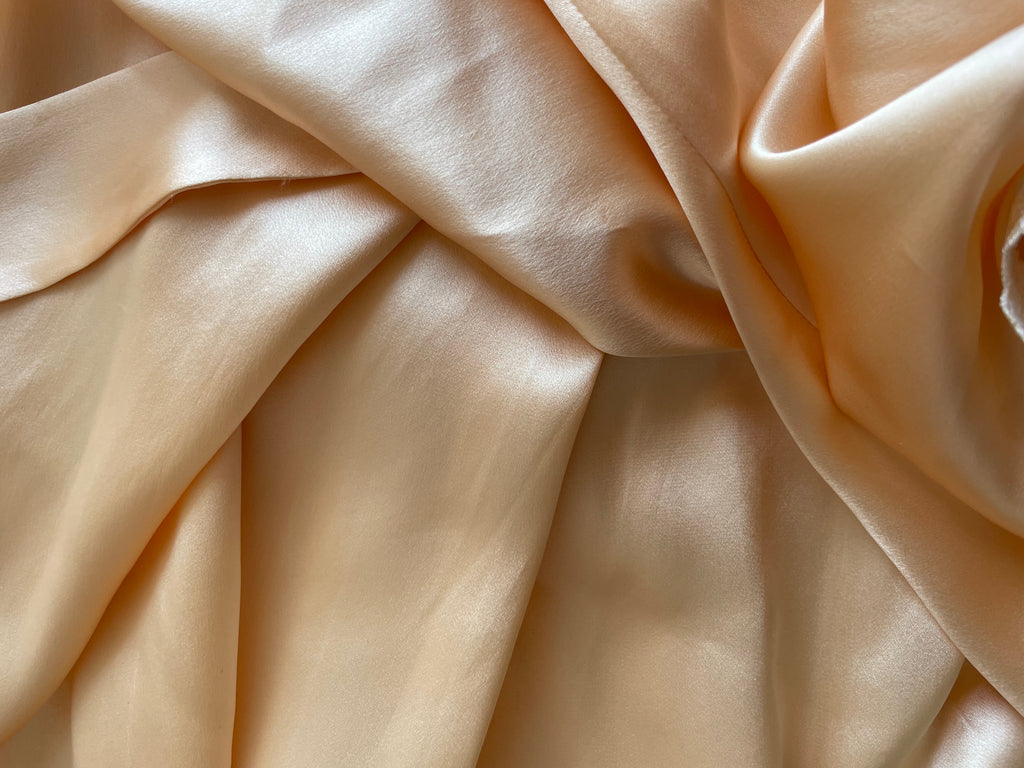 80’s Saxon England pure silk neglige