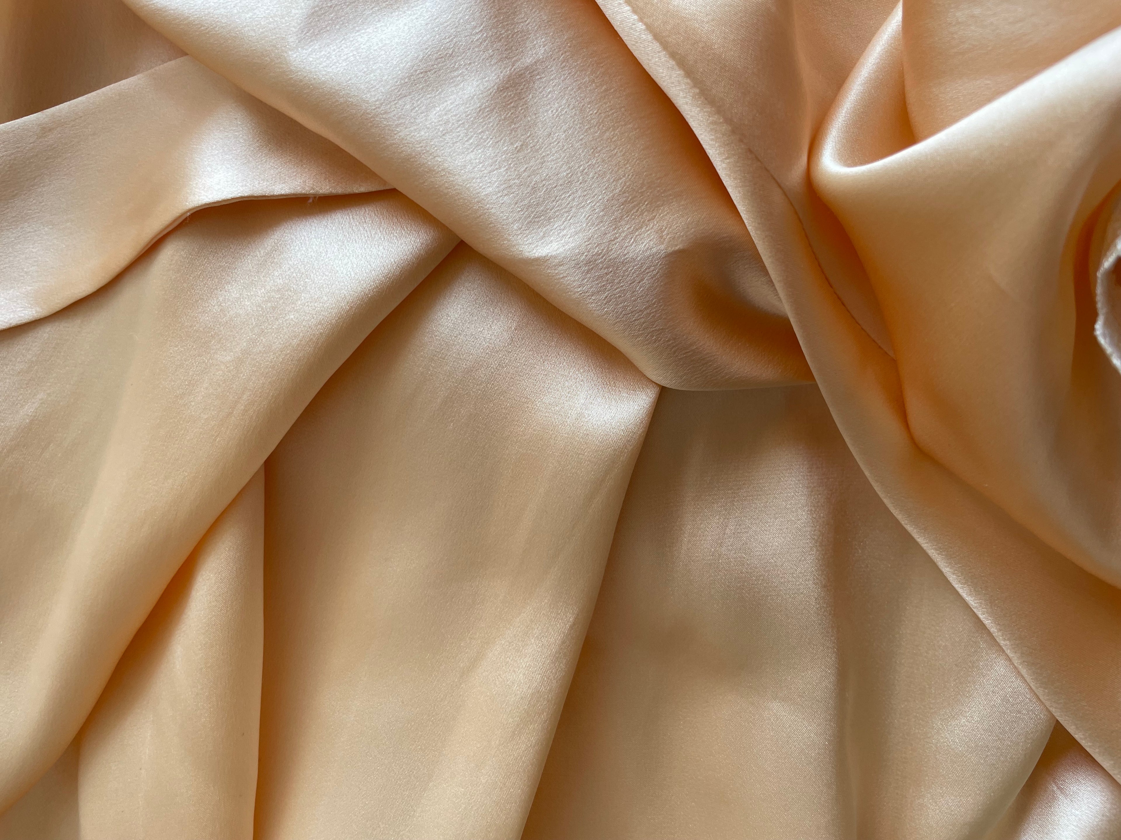 80’s Saxon England pure silk neglige