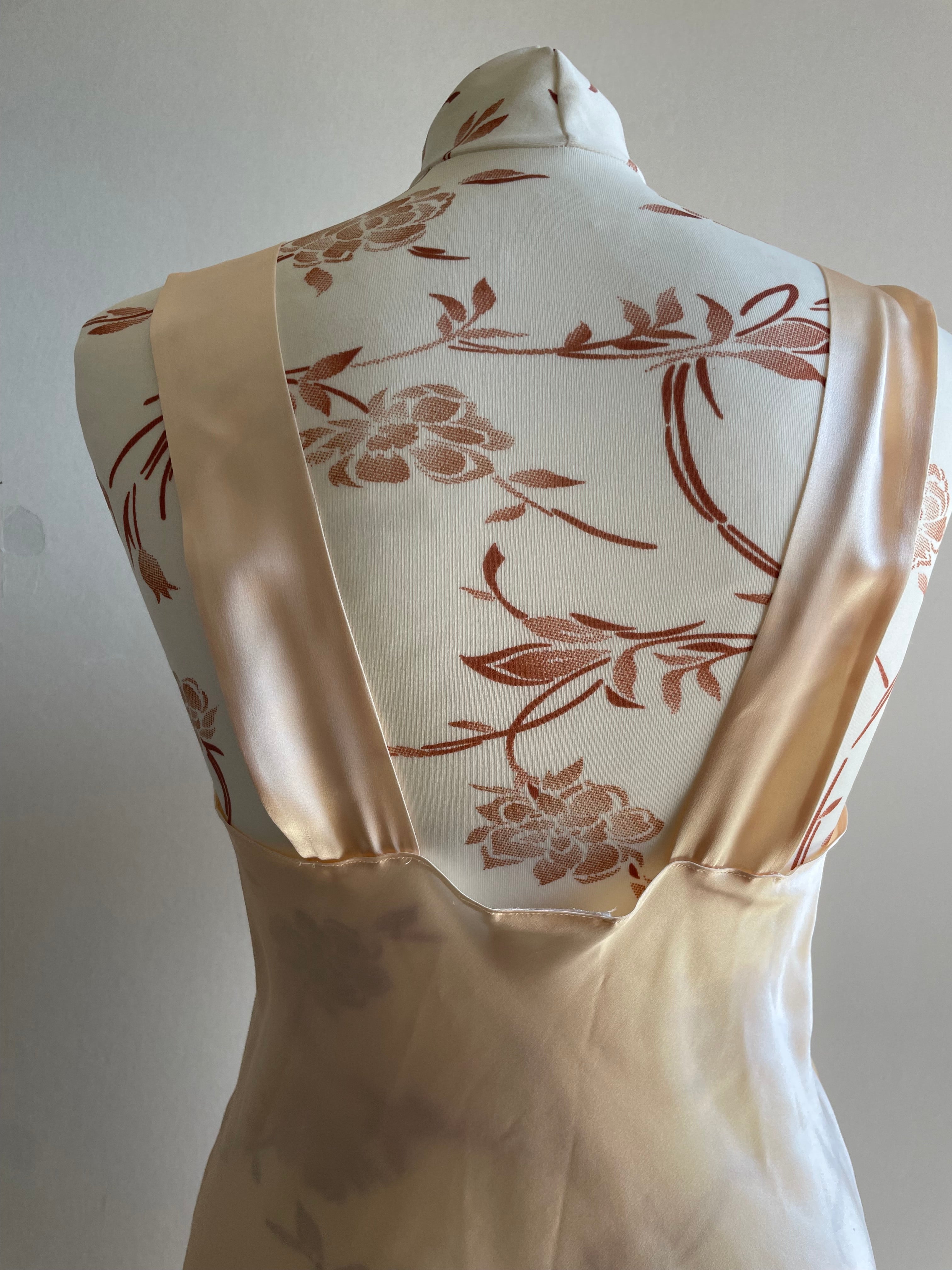 80’s Saxon England pure silk neglige