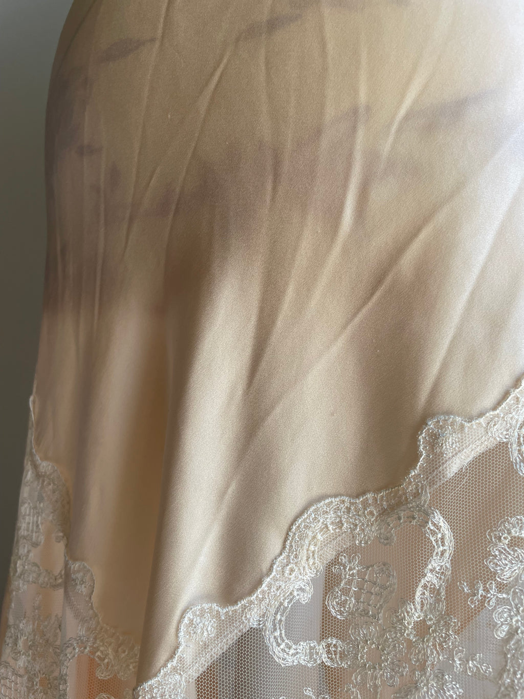 80’s Saxon England pure silk neglige