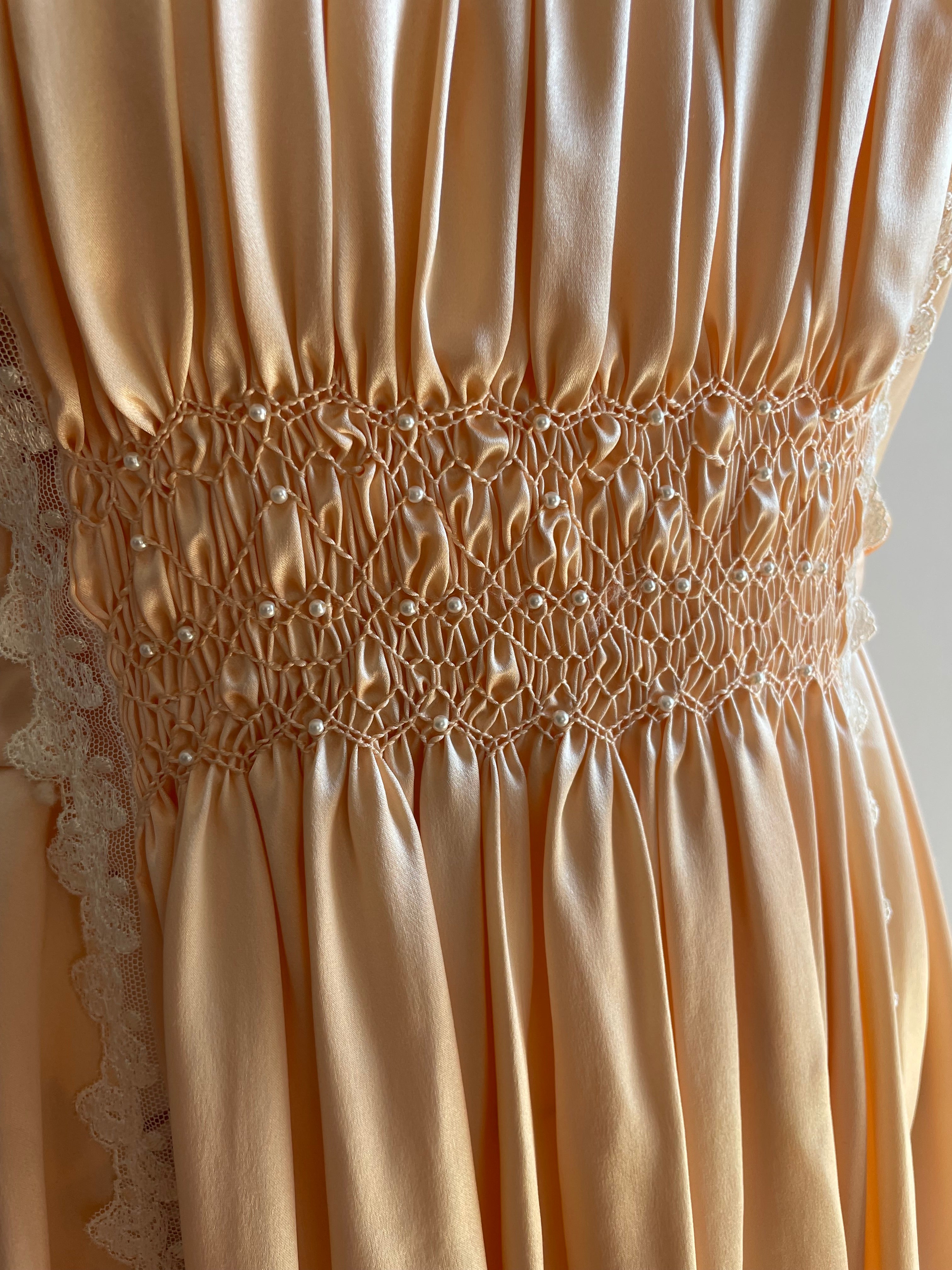 80’s Saxon England 100% pure silk negligé